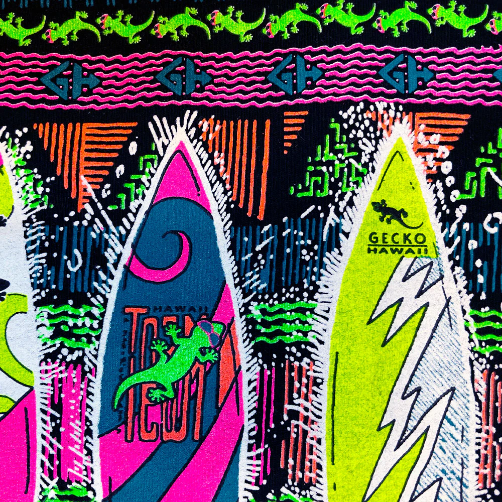 Gecko Boardroom Black Beach Tee - Image 7