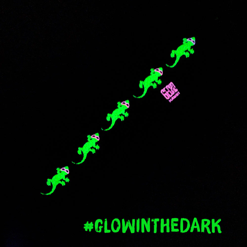 Gecko Trail - 1987 Purple SPLATTER Stripe Beach Tee - Image 3